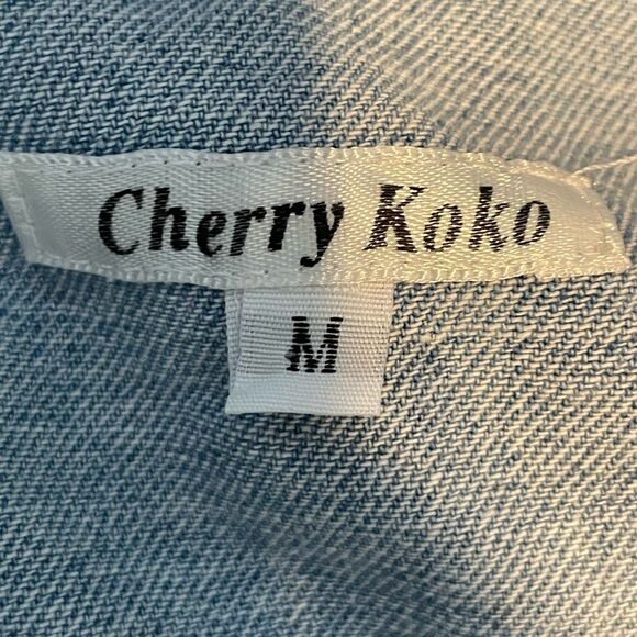 Cherry Koko Destroyed Denim Trucker Jean Jacket Distressed Blue Medium Wash M - Picture 5 of 6